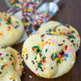 Cake Mix Soft Pretzels