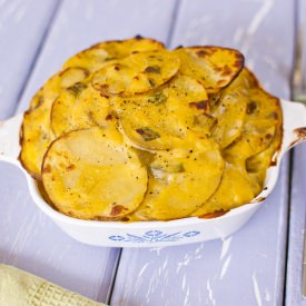 Cheesy Scalloped Potatoes (vegan)