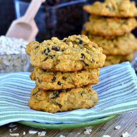 Pumpkin Pie Oatmeal Raisin Cookies