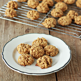 Spiced Pumpkin Oatmeal Cookies