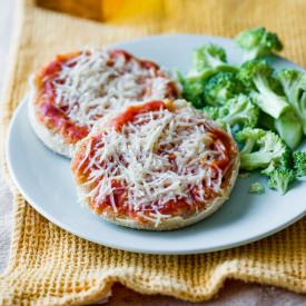Easy English Muffin Pizza