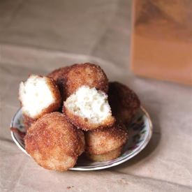 Sour Cream Doughnut Holes