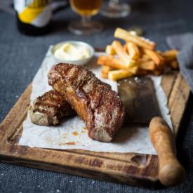 Perfect Steak & Chips with Aioli