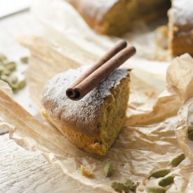Cake with Pumpkin and Cinnamon
