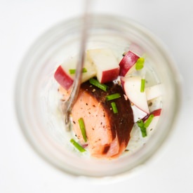 Smoked Salmon with Yogurt and Apple