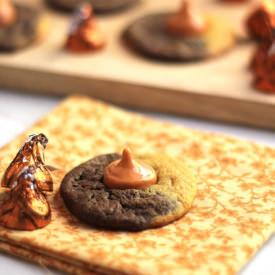 Pumpkin Chocolate Swirl Kiss Cookie