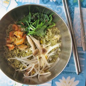 Kimchi Moroheiya Noodles