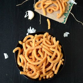 Garlic Murukku