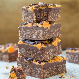 Chocolate PB Butterfinger Bars