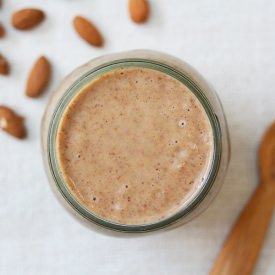 Almond Date Banana Shake