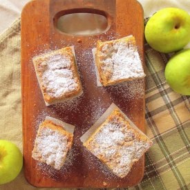 Apple Cinnamon Coffee Cake
