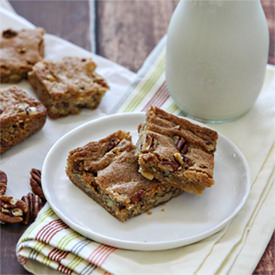 Cinnamon Apple Pecan Squares