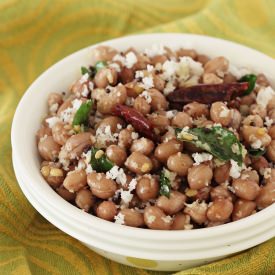 Spicy Groundnuts With Coconut