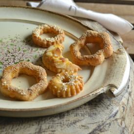 Emmental and Pimento Bites