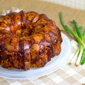 Cheesy Onion Monkey Bread