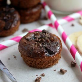 Flourless PB Banana Choc Muffins