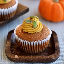 Pumpkin Pie Stuffed Cupcakes