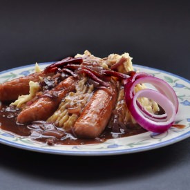 Onion Gravy with Sausage and Mash