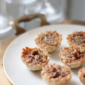 Caramel Pecan Pie Bites