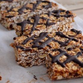 Peanut Butter Chocolate Granola Bar