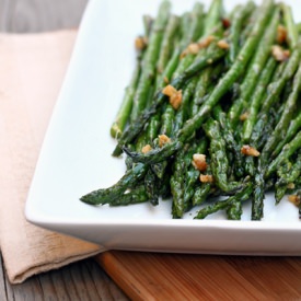 Easy Sauteed Garlic Asparagus