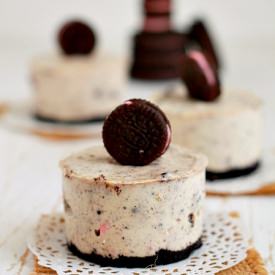No-bake Mini Oreo Cheesecakes