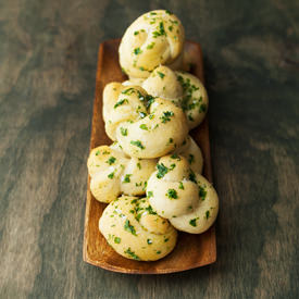 Herbed Garlic Knots