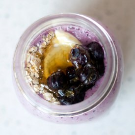 Blueberry Oat Breakfast Smoothie
