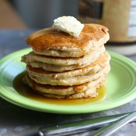 Apple Cinnamon Vegan Pancakes