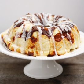 Easy Overnight Cinnamon Pull-Aparts