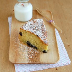 Blueberry and Coconut Cake