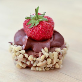 Strawberry, Chocolate & Nut Canapes