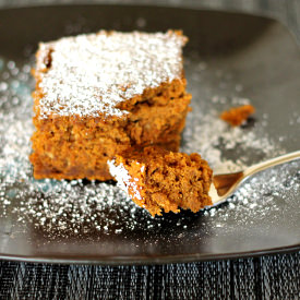 3-Ingredient Pumpkin Rum Cake