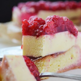 Cake with Raspberries