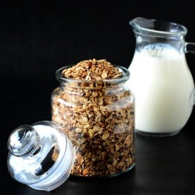 Blossom-Granola