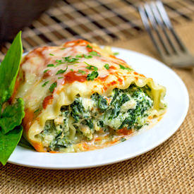 Cheesy Lasagna Rolls