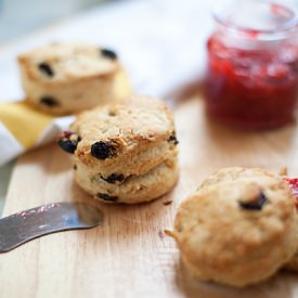Jamie Oliver’s Crumbliest Scones