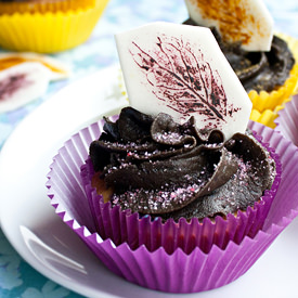Leaf Print Cupcakes