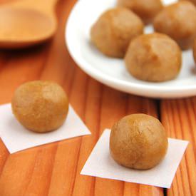 Gingerbread Cookie Dough Bites