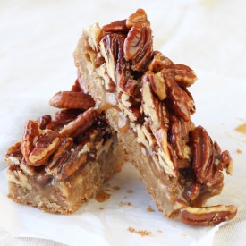 Maple Pecan Caramel Blondie