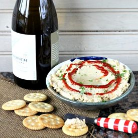 Simple Garlic Hummus