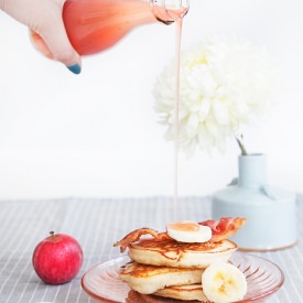 Banana Pancakes with Apple Syrup