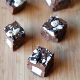 Peppermint Bark Fudge