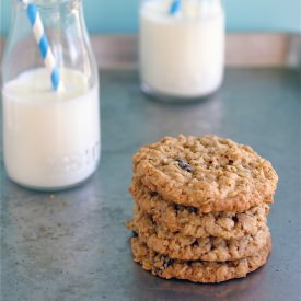 Crunchy Oatmeal Cookies