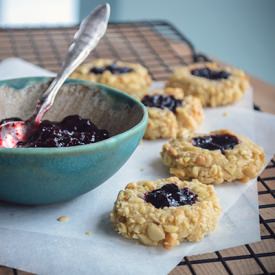 Cookies with Nuts and Jam