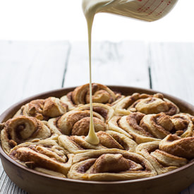Fluffy Eggnog Cinnamon Rolls