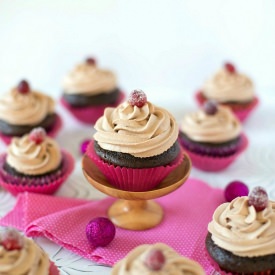 Chocolate Cupcake with Cranberry