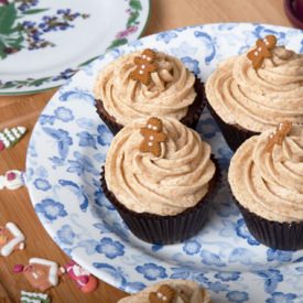 Gingerbread Cheesecake Cupcakes