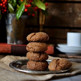 Chewy Molasses Cookies