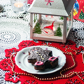 Secret Santa Cakes